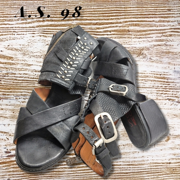 A.S. 98 Black Leather Gladiator Sandles Silver Accents - Picture 3 of 5